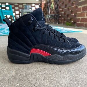 Jordan retro 12 black and pink